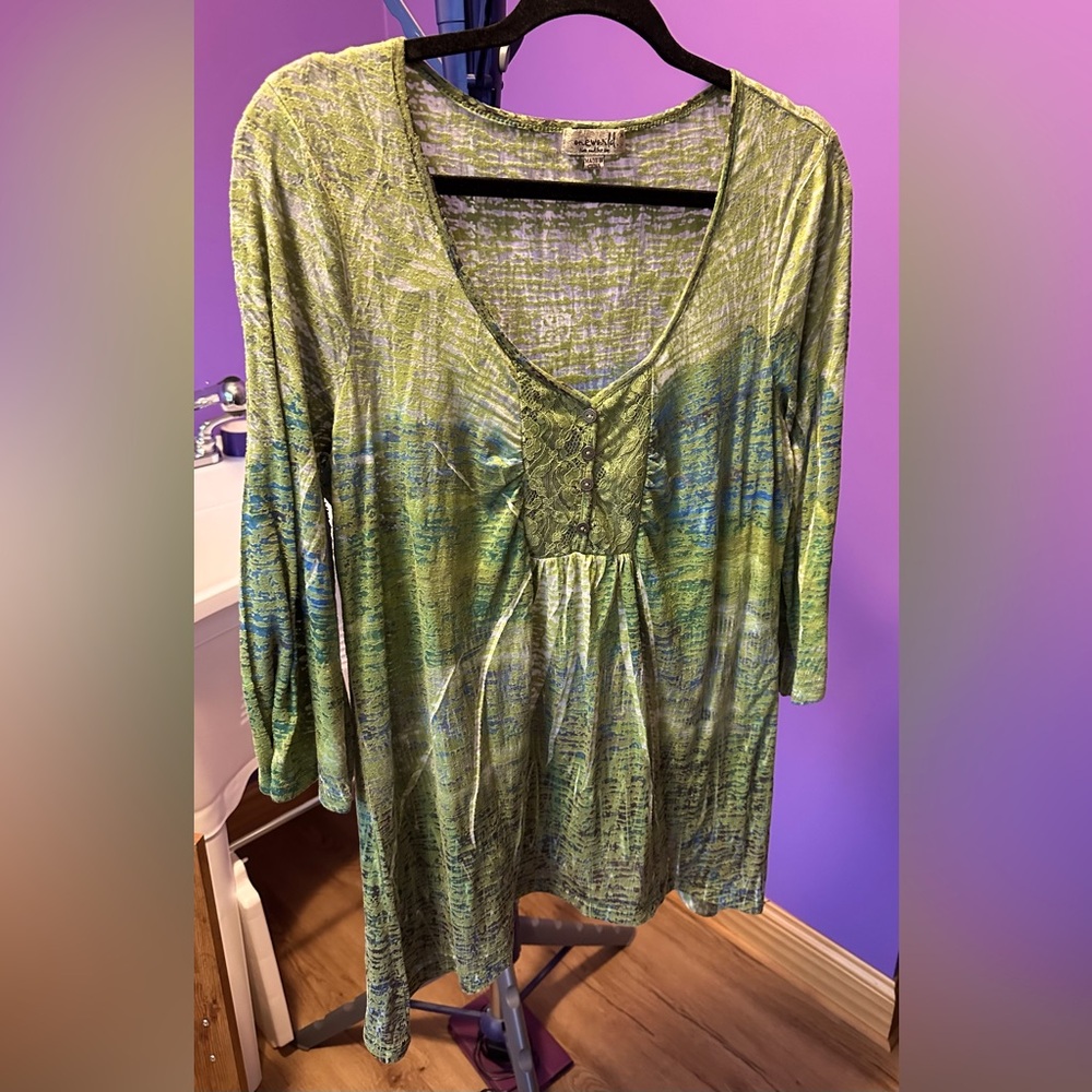 ⬇️final price drop⬇️One World women’s tunic style top
